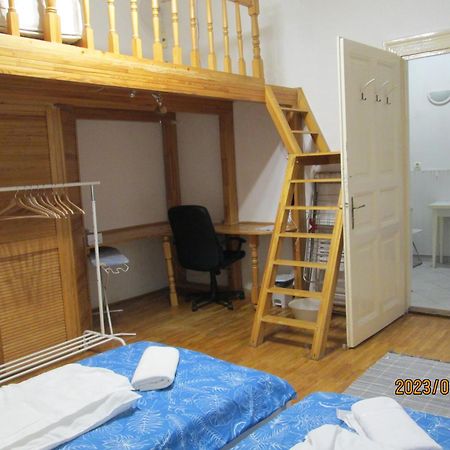 Lavender Apartment Near Heroes' Square & Puskas Stadium Budapest Kültér fotó